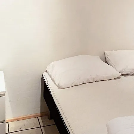 6 Person In S By 酒店 4*